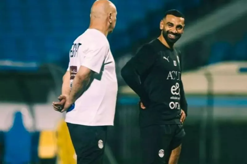 محمد صلاح وحسام حسن